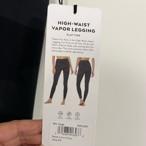 Alo Yoga High Waist Vapor Legging Black Camouflage XS NWT - Picture 15 of 16